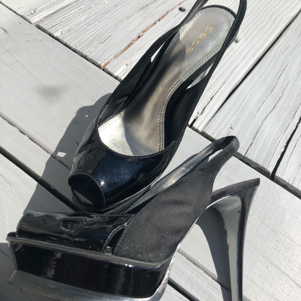 Shoes - Picture 4 of 4